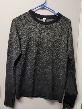 Lululemon size 12 Long sleeve top
